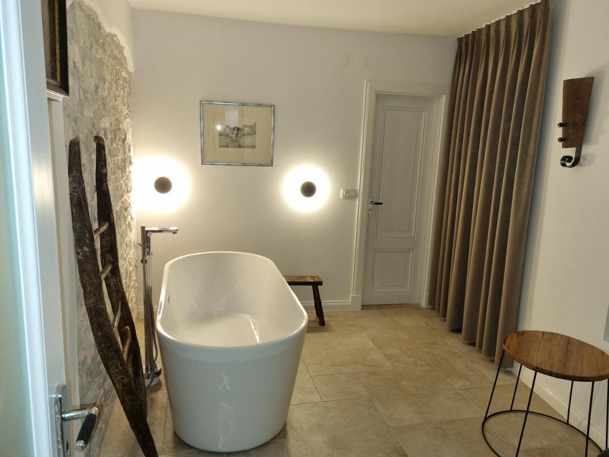Apartmani Ulika Bale Exterior foto